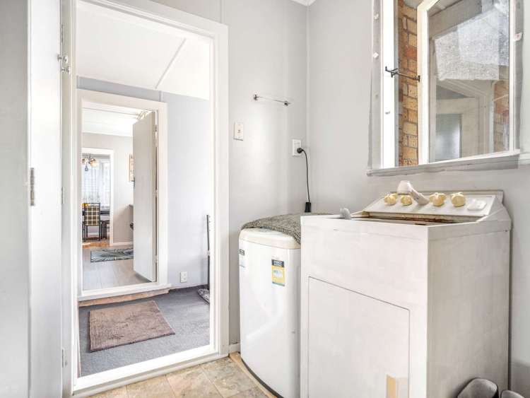 67 Robinson Avenue Holdens Bay_15