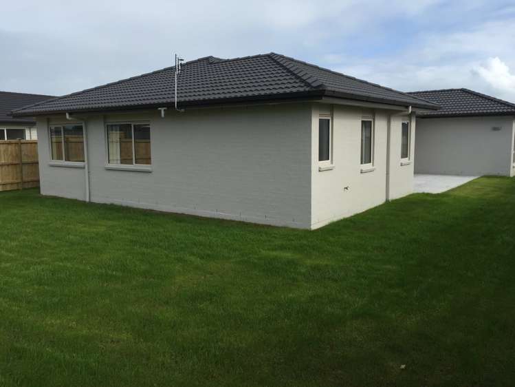 5 Strathaven Road Wattle Downs_8