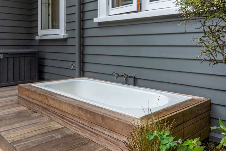 160 Lud Valley Road Hira_9