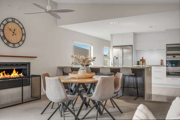 26 Columbia Crescent Beachlands_14