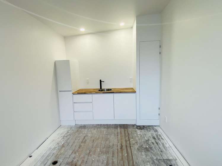 1081 New North Road Mount Albert_9