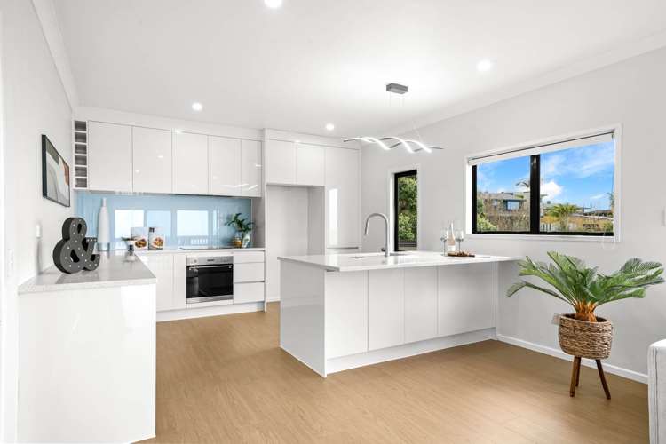 254 Whangaparoa Road Red Beach_8