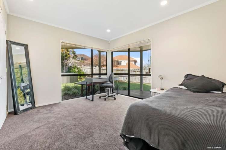 8 Chiania Place Somerville_12