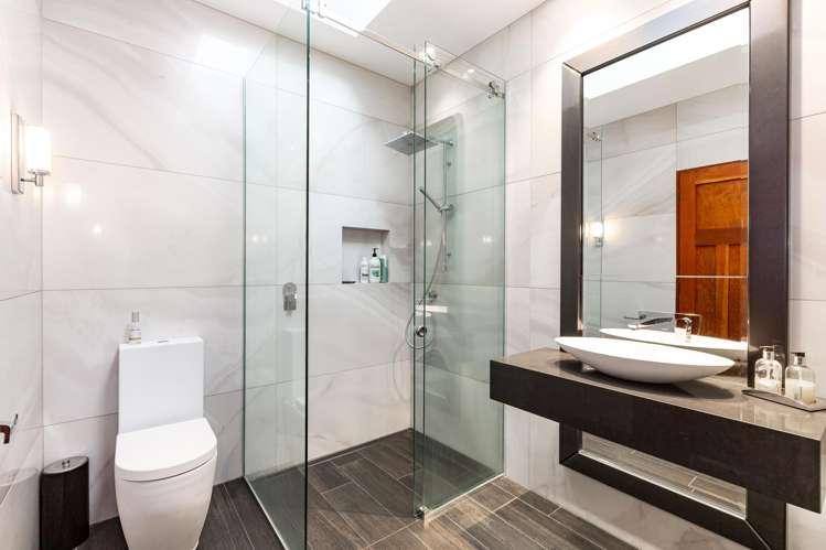 2 Glen Road Kelburn_22