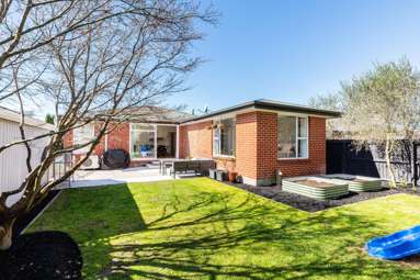 11 Croziers Road_2