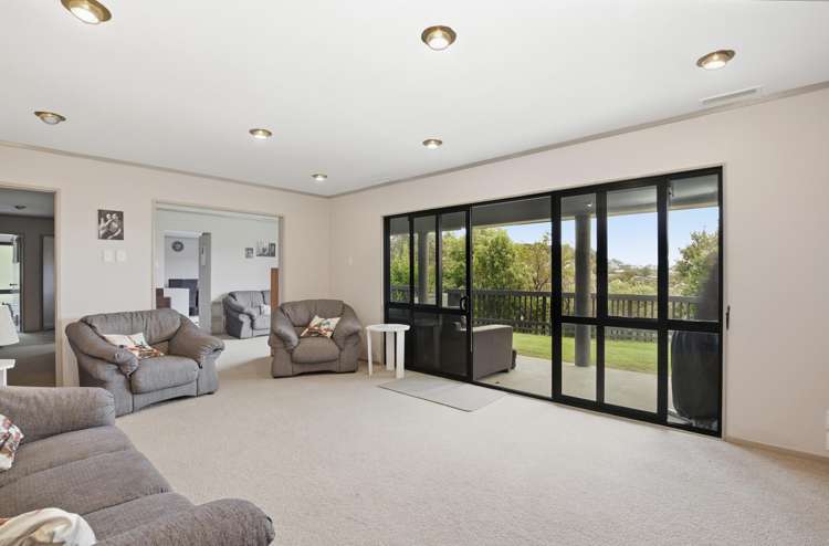 2/18 Sailmaker Close Whitby_17