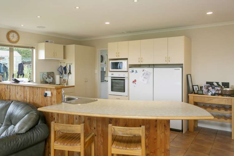 64 Oak Drive Wairakei and Surrounds_7