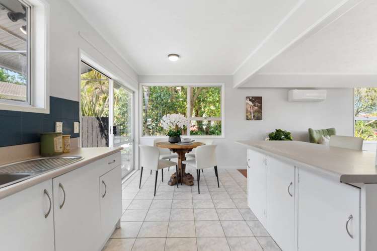 67 Riverpark Crescent Henderson_5