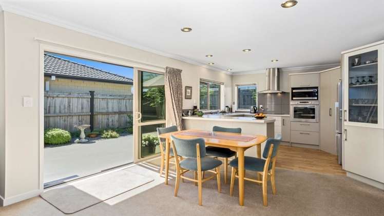 9c Emmett Street Greerton_9