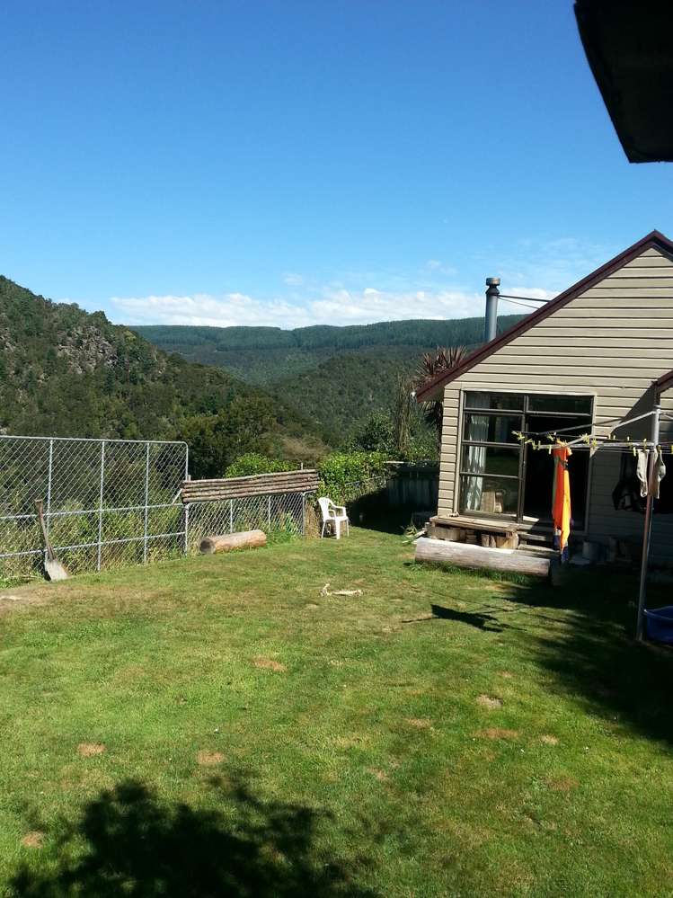 16 Tui Terrace Waipori Falls_6