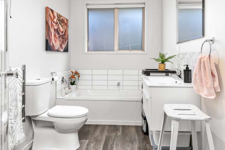 71 Muller Road Blenheim Central_13