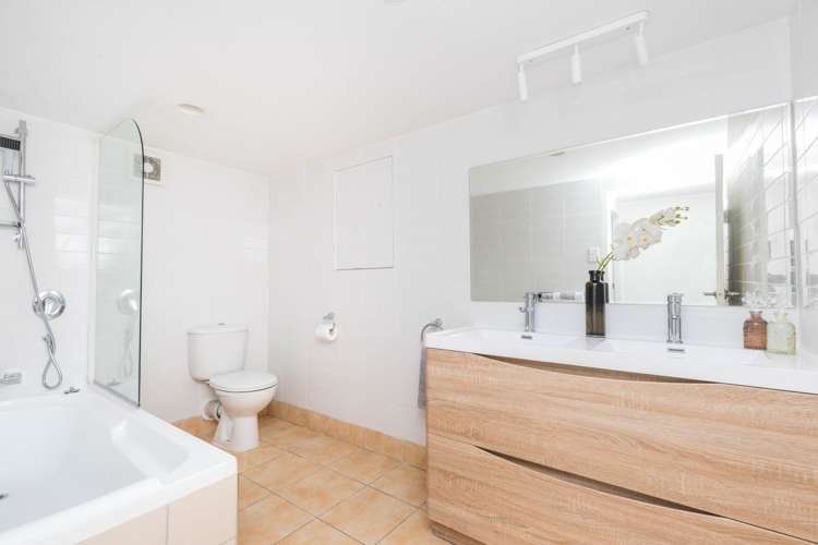 334 Hillsborough Road Hillsborough_24