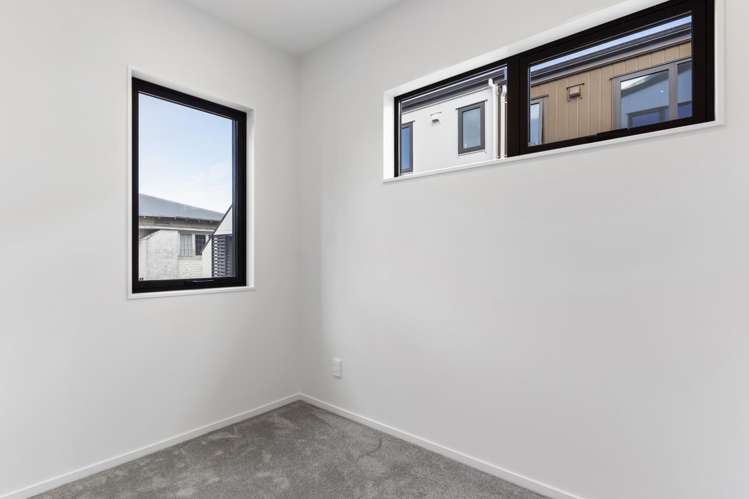 20A Plane Street Avondale_12