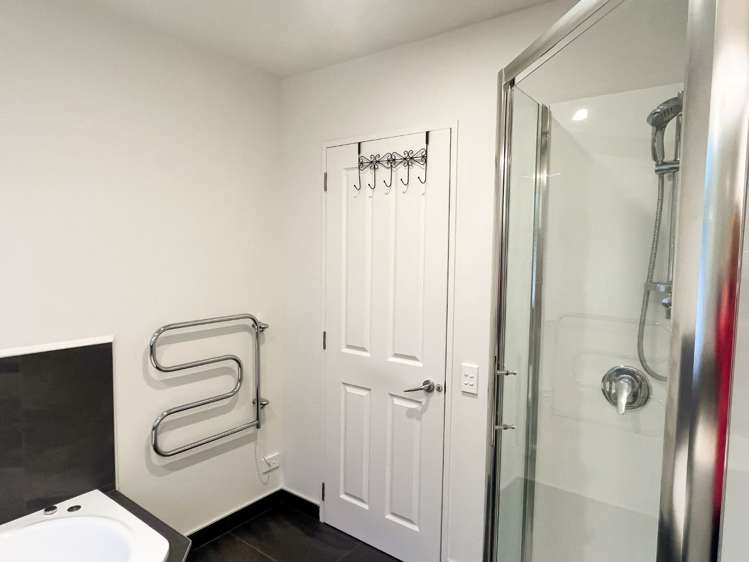 30 Wrights Road Addington_13