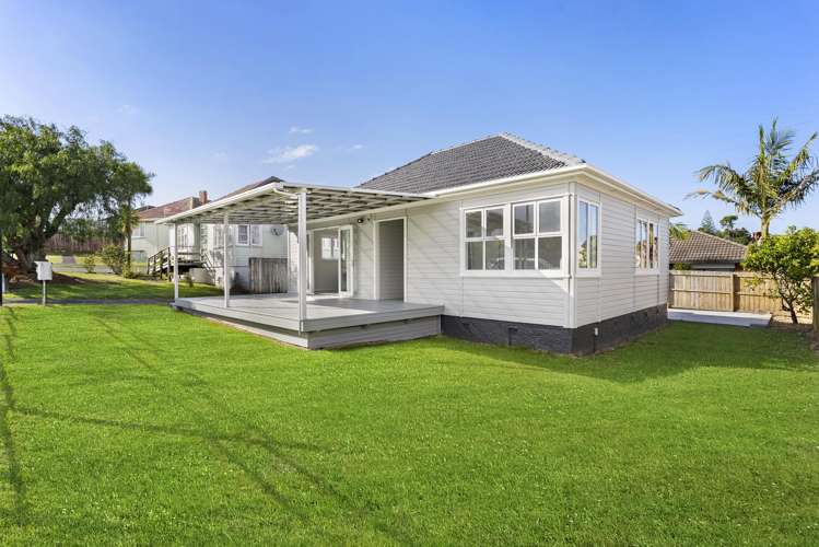 647 Richardson Road Mount Roskill_1