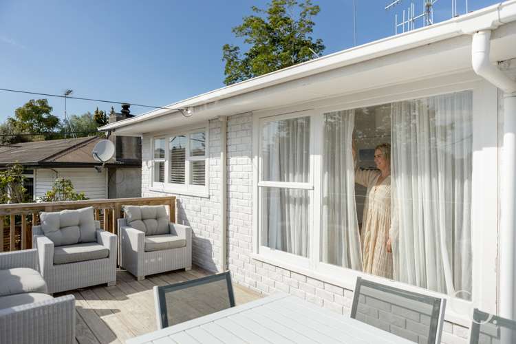 5 Windsor Road Bellevue_14