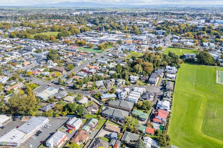 12A Kelvin Place Hamilton East_19