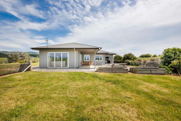 52 Highland View Drive Tokomaru_29