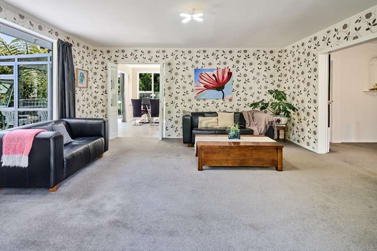 4 Rokewa Way Paparangi_11