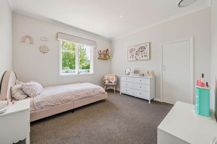 13 Te Puni Grove Elderslea_24