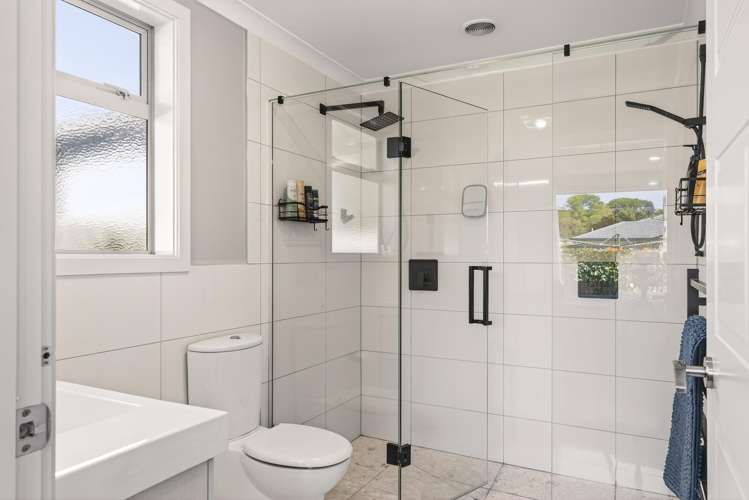 15 Pohutukawa Grove Lytton West_21