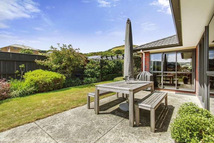 189 Woodman  Drive Tawa_22