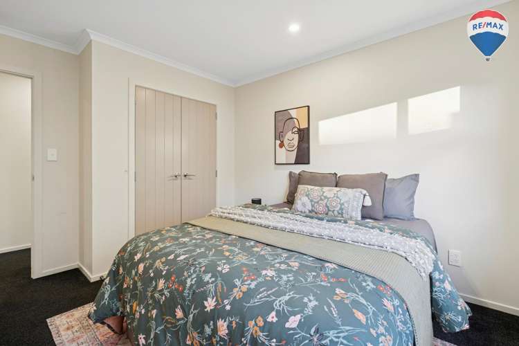 137 Endeavour Drive Whitby_12