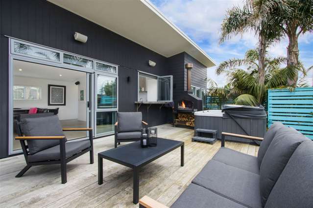 17 Surfers Avenue Waihi Beach_1