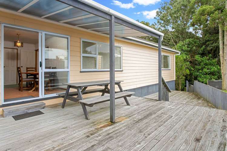 23 Hurstbourn Priors Goodwood Heights_14