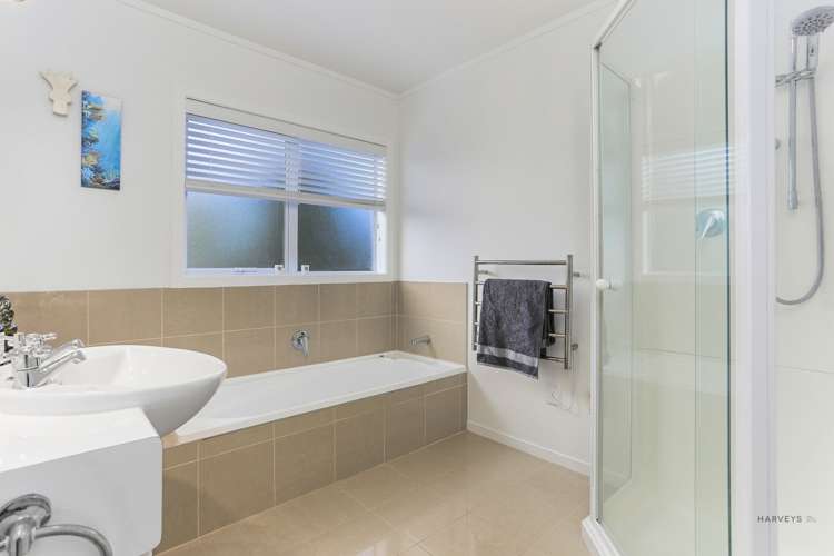 301b Glengarry Road Glen Eden_13