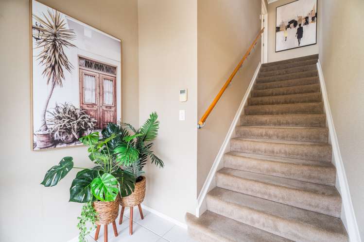 8 Admiralty Rise Gulf Harbour_24