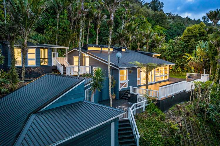 157 Woodlands Park Road Titirangi_17