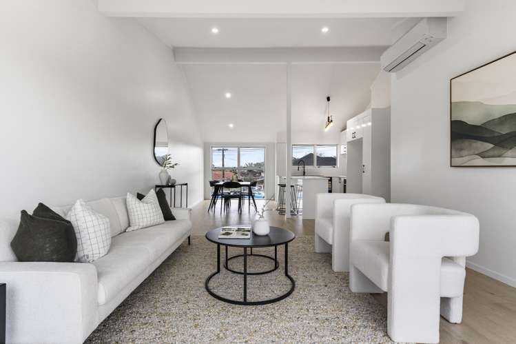 2/108 East Coast Road Forrest Hill_15