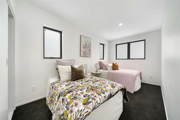 4/13 Sarona Ave Glen Eden_8