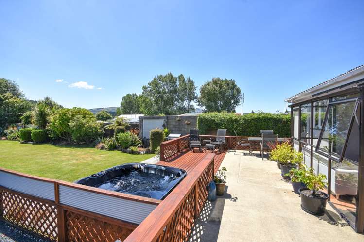 98 Main Road Fairfield_23