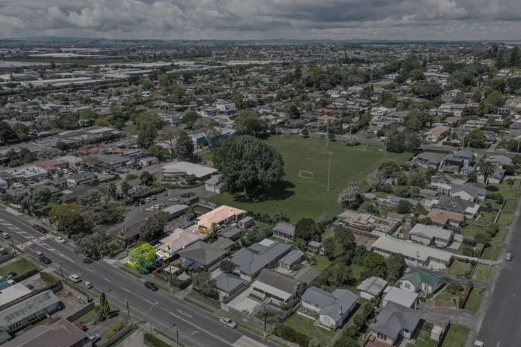 2/11 Church Road Mangere Bridge_5