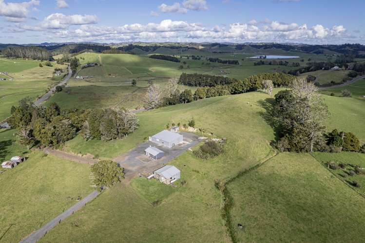 1043 Whananaki North Road_0