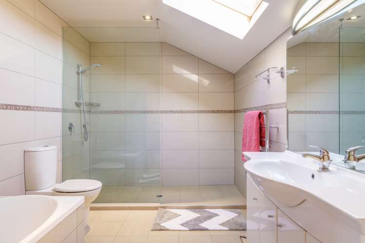 86 Kings Drive Wanaka_11