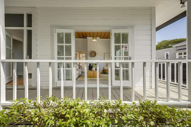 111 Wellesley Road Napier South_11