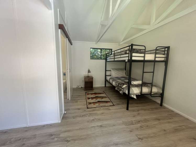 11 Te Aho Road Tongariro River_14