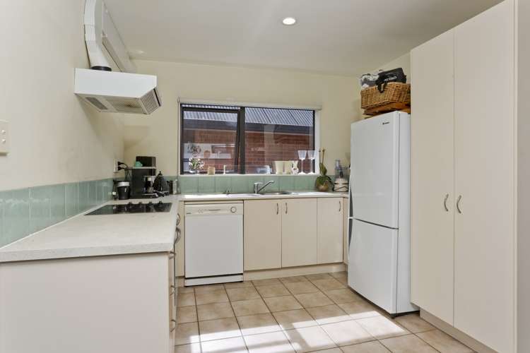 12/37 Fields Parade Oteha_3