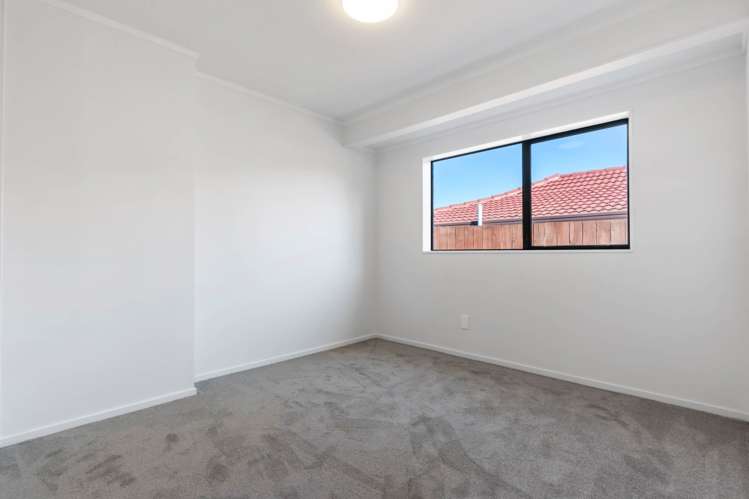 8/4074 Great North Road Glen Eden_12