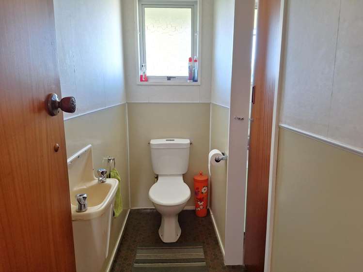 48 Gregg Street Dannevirke_19