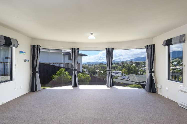 18 Olympus Way Richmond_5