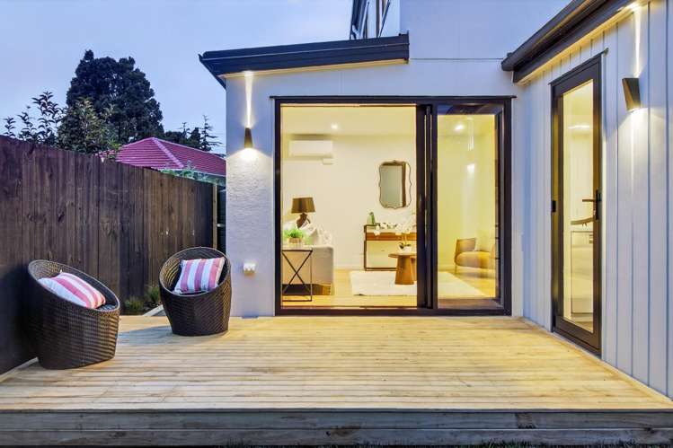 121D Vodanovich Road Te Atatu South_19