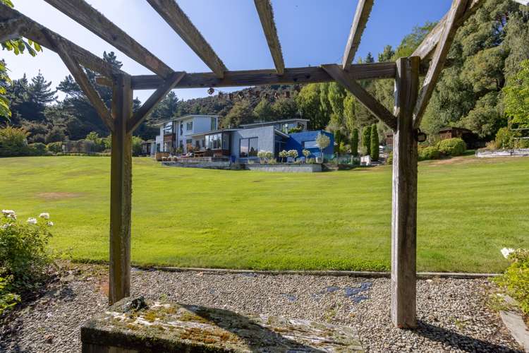 691 Aubrey Road Albert Town_27