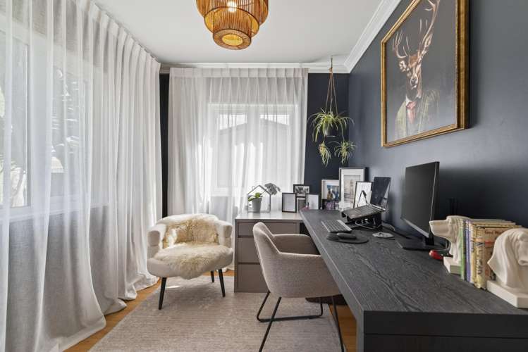 6 Pemberton Crescent Greerton_14