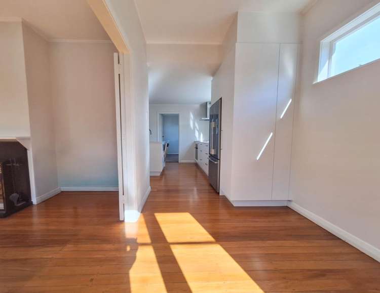 24 Hazel Ave 10044_5