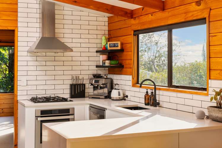 1/16 Riverview Road New Lynn_5