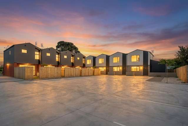 Contemporary Living, Newly Completed